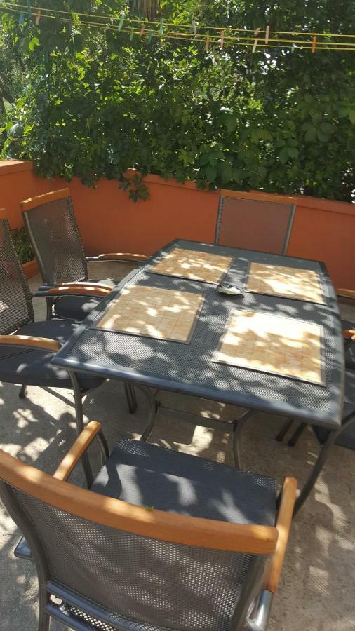 ביוגראד נה מורו Apartments Mira מראה חיצוני תמונה