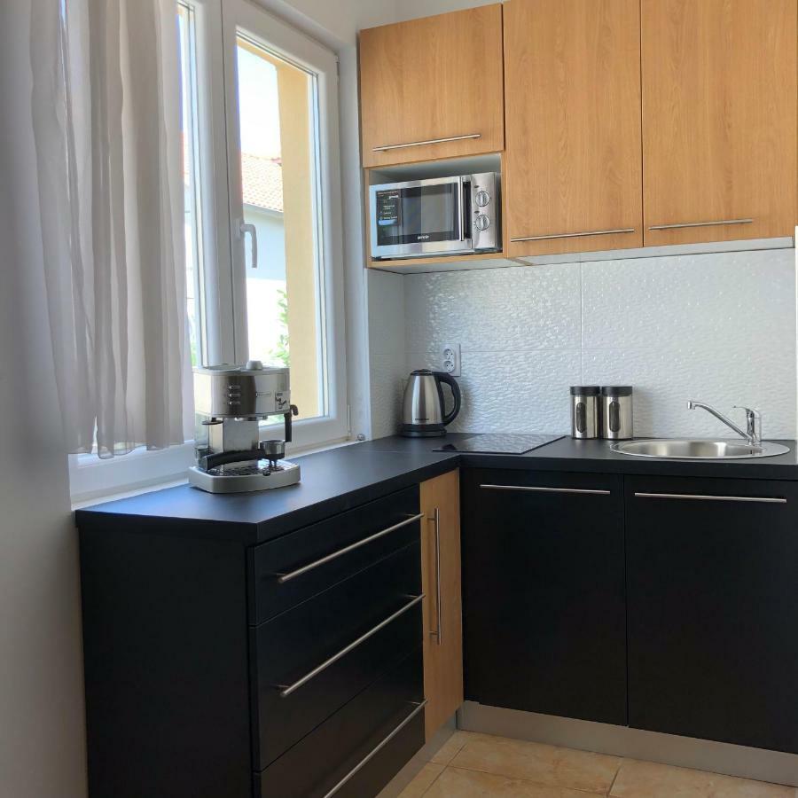 ביוגראד נה מורו Apartments Mira מראה חיצוני תמונה